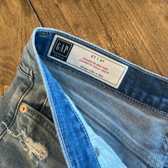 Gap Cigarette High Rise Jean | Size 27 / 4 - Picture 2 of 3